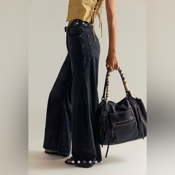 FREE PEOPLE WE THE FREE EDEN HIGH SLOUCHY FLARE JEANS IN BLACK SIZE 28 SHORT - Picture 3 of 16